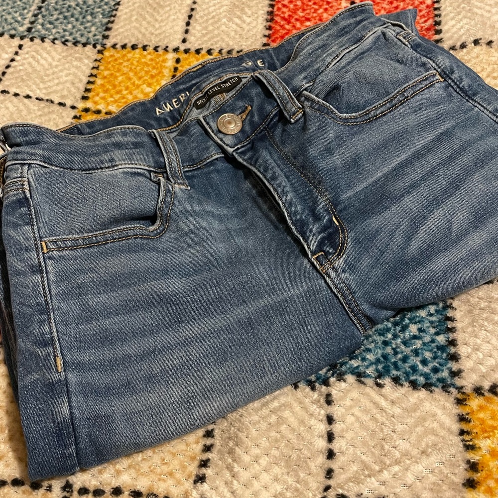 Women’s American Eagle jeans. Barely worn.